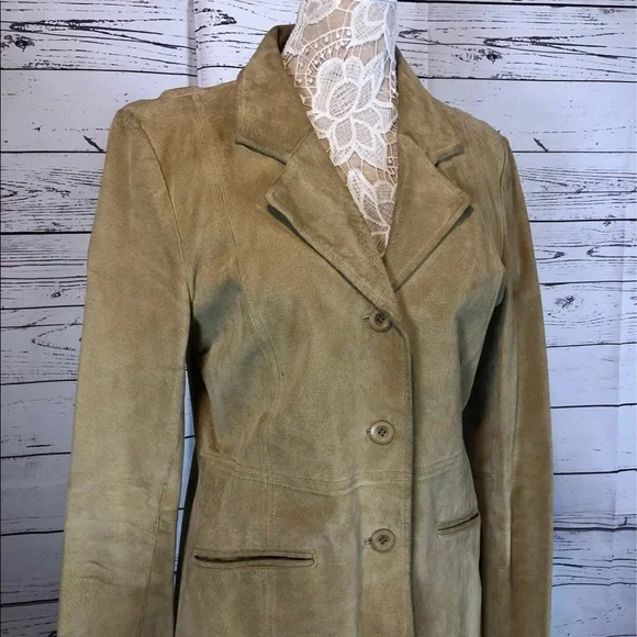 Urban Vibe suede jacket / coat Button up blazer style jacket.